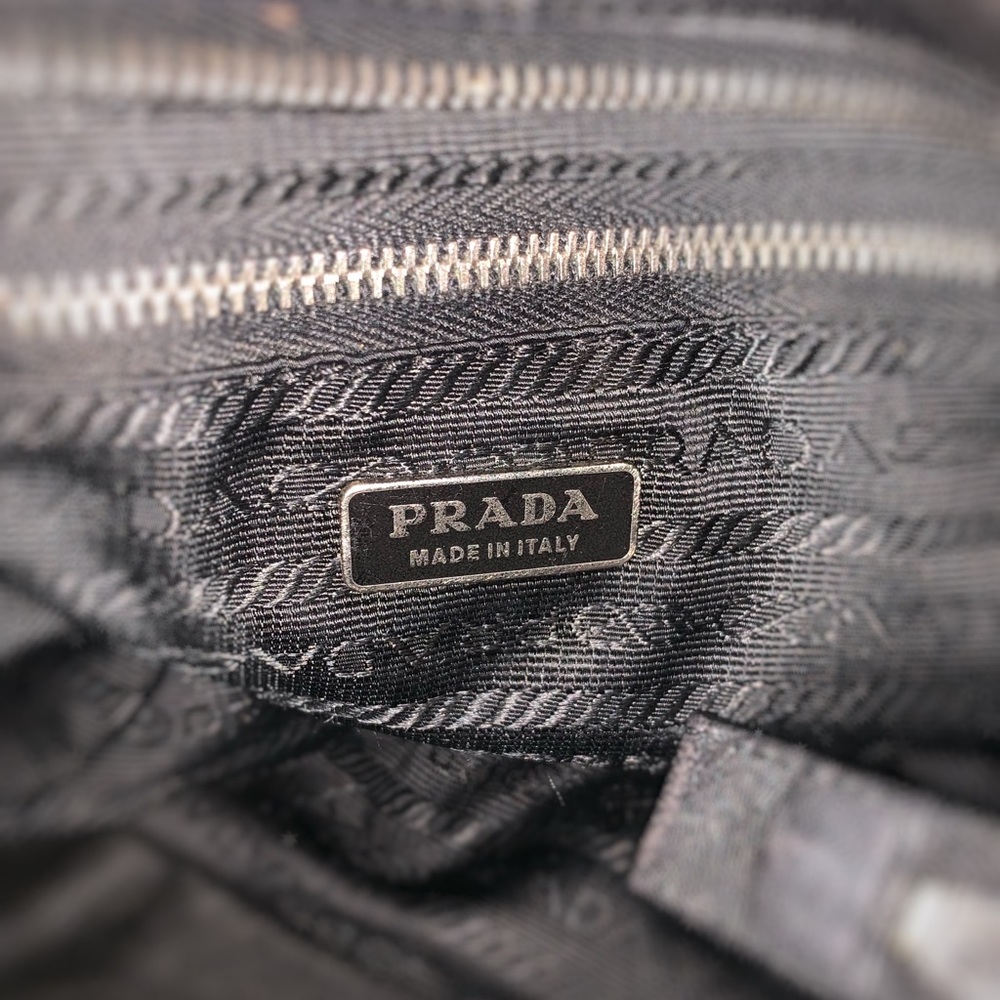 Prada leather bucket bag small - Picture 6 of 8
